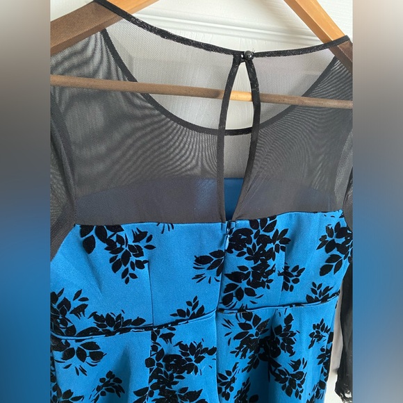 Maternity Blue Formal Dress w Black Velvet Florals & Black Mesh Neckline Medium - Picture 5 of 11